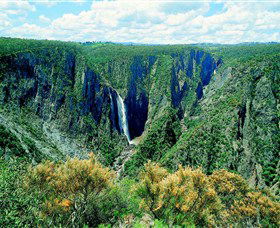 Wollomombi Falls - Accommodation Gladstone 0