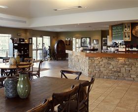 Tulloch Wines - Accommodation Gladstone 2