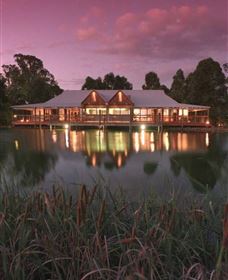 Tamburlaine Organic Wines - Accommodation Gladstone 2