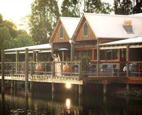 Tamburlaine Organic Wines - Accommodation Gladstone 3