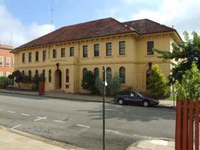 Maryborough Government Office - Accommodation Gladstone 0