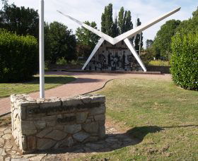 Southern Cloud Memorial - Accommodation Gladstone 0