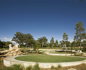 Lizard Log - Accommodation Gladstone 3