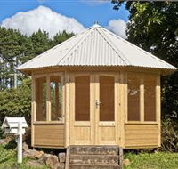 The Village Woodworks - Accommodation Gladstone
