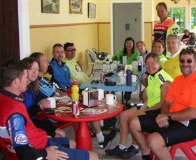 Robertson Pie Shop - Accommodation Gladstone 3