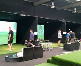 Par-Tee Virtual Golf - Accommodation Gladstone 6