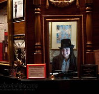 The Magicians Cabaret - Accommodation Gladstone