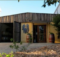 Inner City Winemakers - Accommodation Gladstone