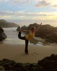 Devinely Fit Yoga And Lifestyle - Accommodation Gladstone 0