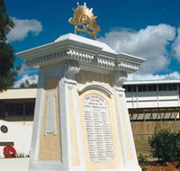 Beenleigh War Memorial - Accommodation Gladstone