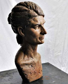 Damien Lucas Sculpture And Design - Accommodation Gladstone 1