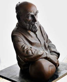 Damien Lucas Sculpture And Design - Accommodation Gladstone 2