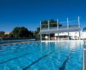 Lismore Memorial Baths - Accommodation Gladstone 1