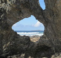 Glasshouse Rocks and Pillow Lava - Accommodation Gladstone