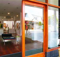 1st Avenue Gallery - Accommodation Gladstone