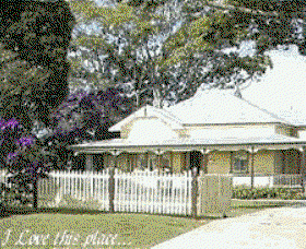 Crawford House - Accommodation Gladstone 0