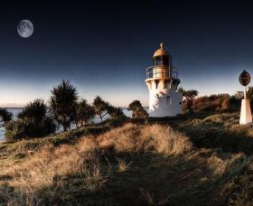 Fingal Head Lighthouse - Accommodation Gladstone 0