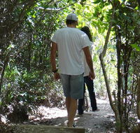 Three Sisters walking track - Accommodation Gladstone