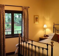 MossGrove Bed and Breakfast - Accommodation Gladstone