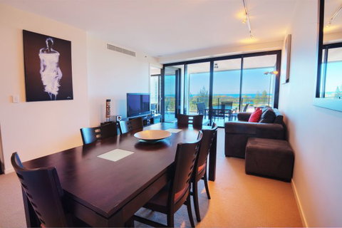 Ultra Broadbeach - Accommodation Gladstone 8