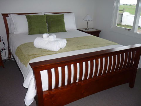 Calgary Accommodation & Killara Accommodation - Accommodation Gladstone 0