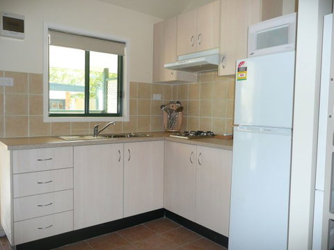 Carinya Ski Ranch - Accommodation Gladstone 0