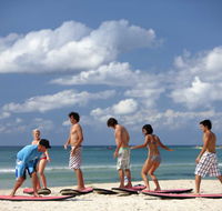 Topdeck Travel - Trips for 18 to 39s - Accommodation Gladstone