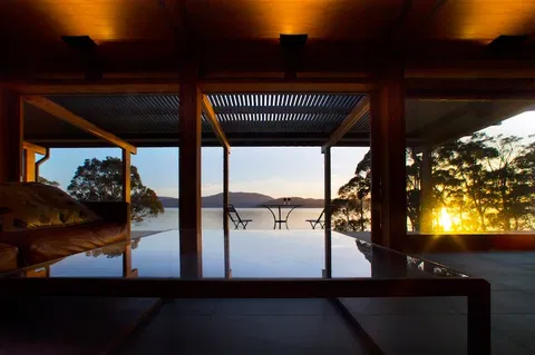 Coast House Tasmania - Accommodation Gladstone 3