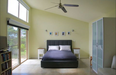Tilba Coastal Retreat - Accommodation Gladstone 0