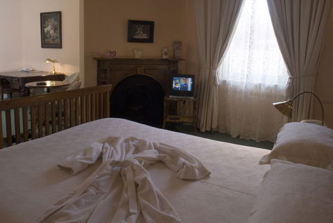 Imperial Fine Accommodation - Accommodation Gladstone 0