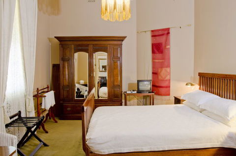 Imperial Fine Accommodation - Accommodation Gladstone 2