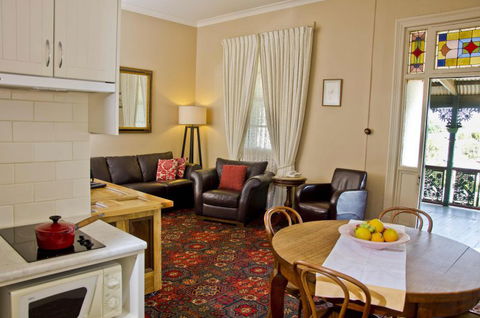 Imperial Fine Accommodation - Accommodation Gladstone 3