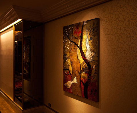 Corporate Art - Accommodation Gladstone 0