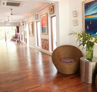 Barefoot Art Food Wine - Accommodation Gladstone