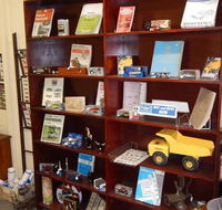 Meri Collectables - Accommodation Gladstone