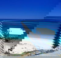 Full-Day Busselton Jetty Train Ride  Dophin Discovery - Accommodation Gladstone
