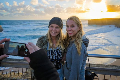Great Ocean Road Tour With Instagram Sunset Views At 12 Apostles From Melbourne - Accommodation Gladstone 2