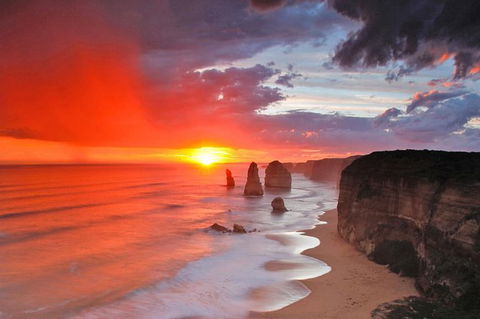 Great Ocean Road Tour With Instagram Sunset Views At 12 Apostles From Melbourne - Accommodation Gladstone 7