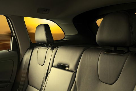 Round Trip Transfer In Private Minivan From-to Airport ADL In Adelaide Downtown - Accommodation Gladstone 5