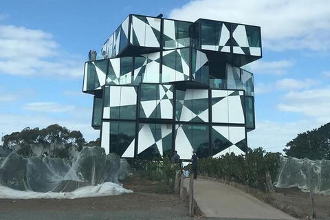 Private Tour 1-6 Passengers Wine Tasting & Or Sightseeing - Accommodation Gladstone 12