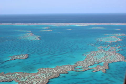 Reef And Island Scenic Flight From Airlie Beach - Accommodation Gladstone 12
