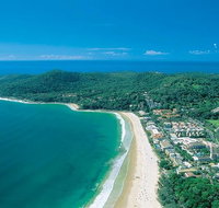 Sunshine Coast Hinterland and Noosa Day Trip from Brisbane Including Eumundi Markets and Ginger Factory - Accommodation Gladstone