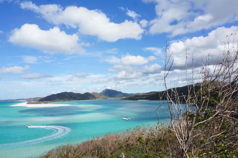 Ocean Rafting Tour To Whitehaven Beach, Hill Inlet Lookout & Top Snorkel Spots - Accommodation Gladstone 2