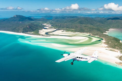 Scenic Flight - Great Barrier Reef, Heart Reef, Whitehaven Beach & Hill Inlet! - Accommodation Gladstone 9