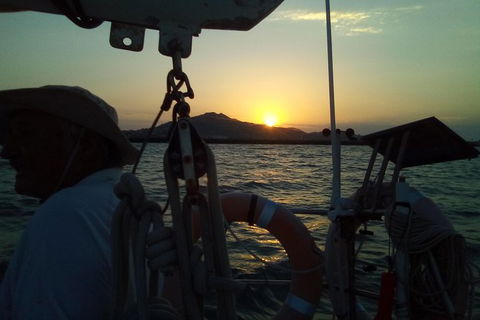 Townsville Sunset Sail Sailing Cruise Boat Tour - Accommodation Gladstone 2