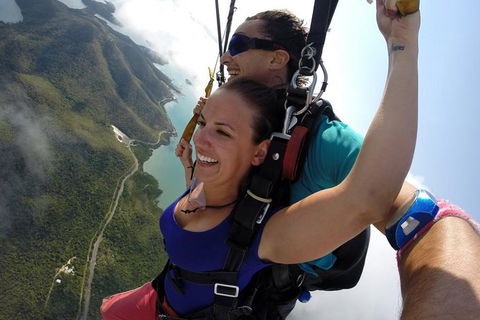 Airlie Beach Tandem Skydive - Accommodation Gladstone 3