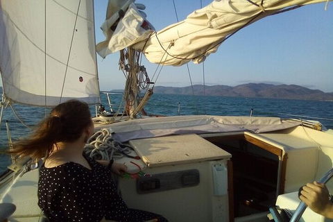 Townsville Early Morning Sailing Cruise Boat Tour - Accommodation Gladstone 6
