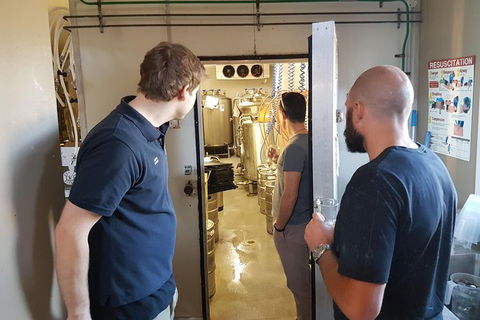 Hop Hunter Brewery Tour - Full Day - Accommodation Gladstone 8