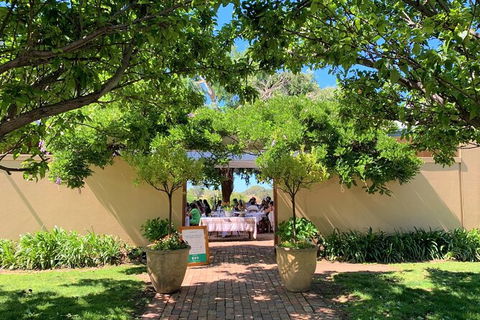 Private Hunter Valley Lunch Tour By Helicopter - Accommodation Gladstone 5