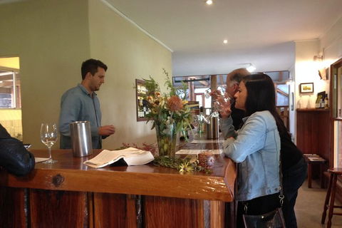 Hunter Valley Private Tour Including Wine, Chocolate, Cheese, Vodka, Gin Tasting - Accommodation Gladstone 19